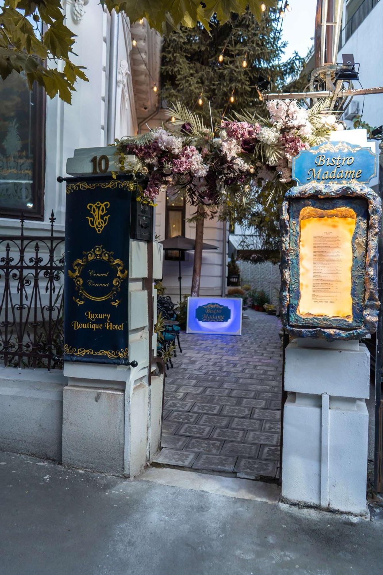 Conacul Coroanei Luxury Boutique Hotel Bucharest
