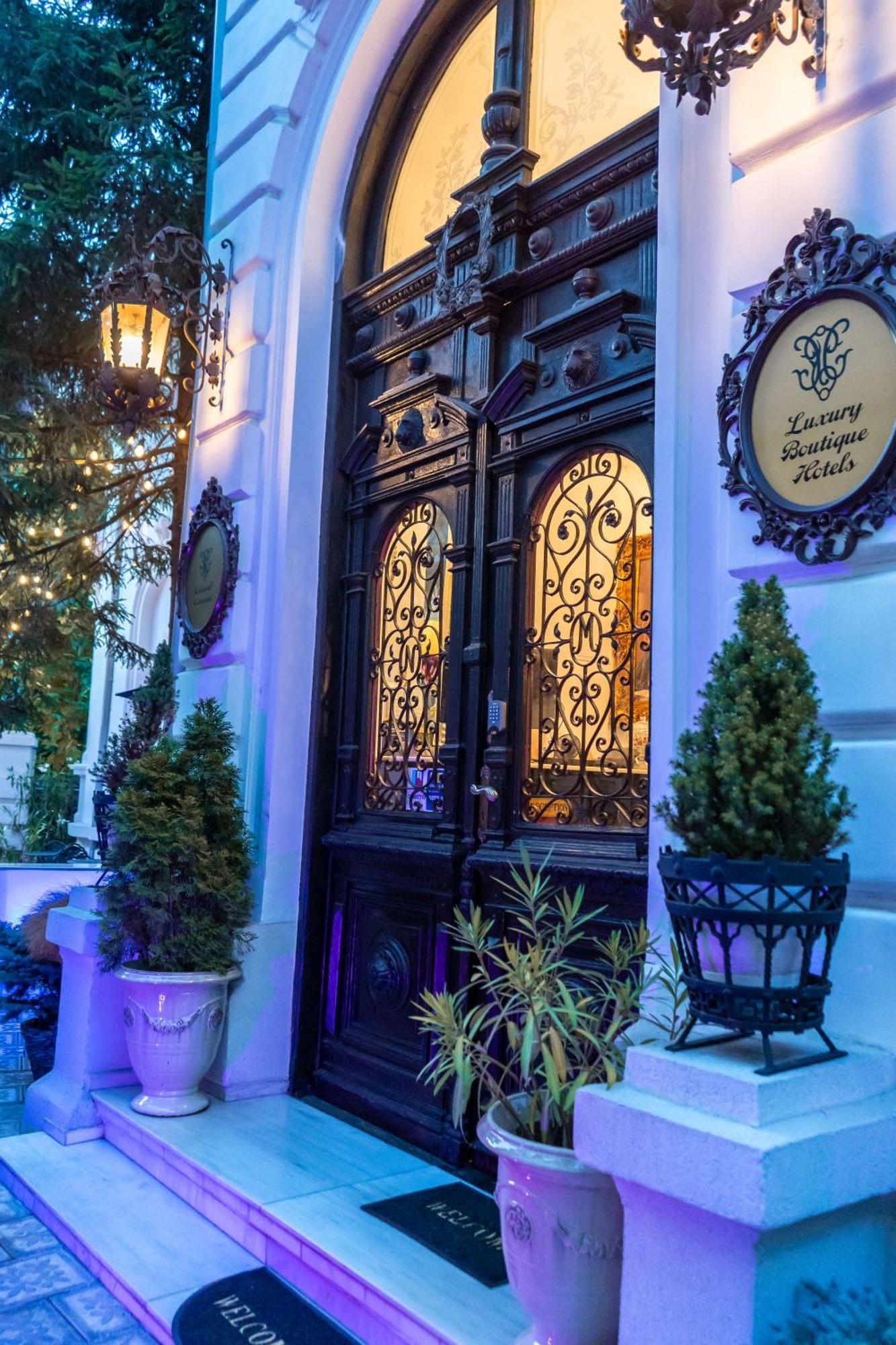 Hotel Conacul Coroanei Luxury Boutique Bucharest