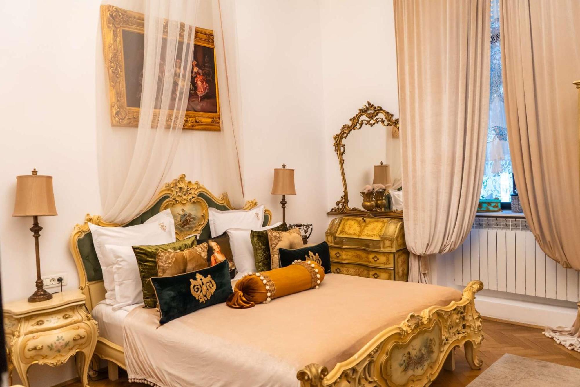 Hotel Conacul Coroanei Luxury Boutique
