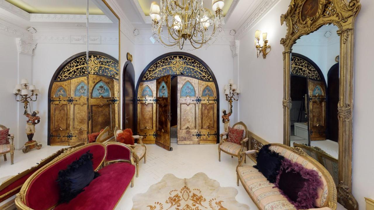 Hotel Conacul Coroanei Luxury Boutique 5*