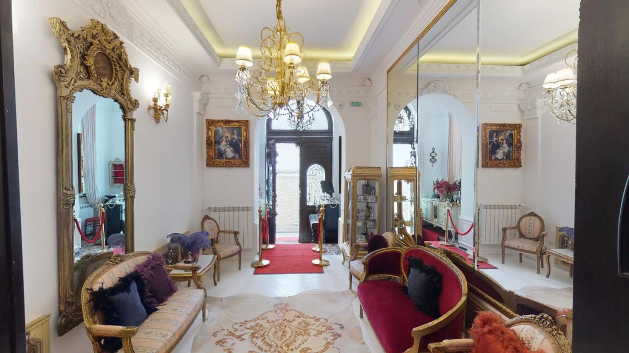 Conacul Coroanei Luxury Boutique 5*